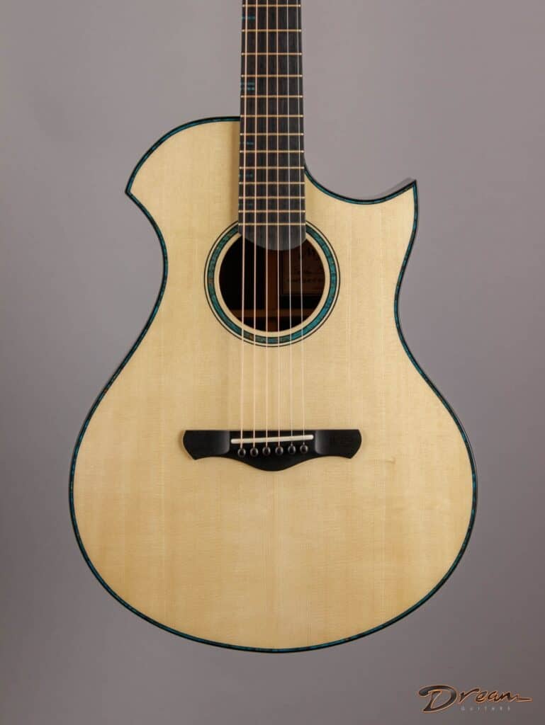 Alura-13 Amazon Rosewood/Carpathian Spruce at Dream Guitars
